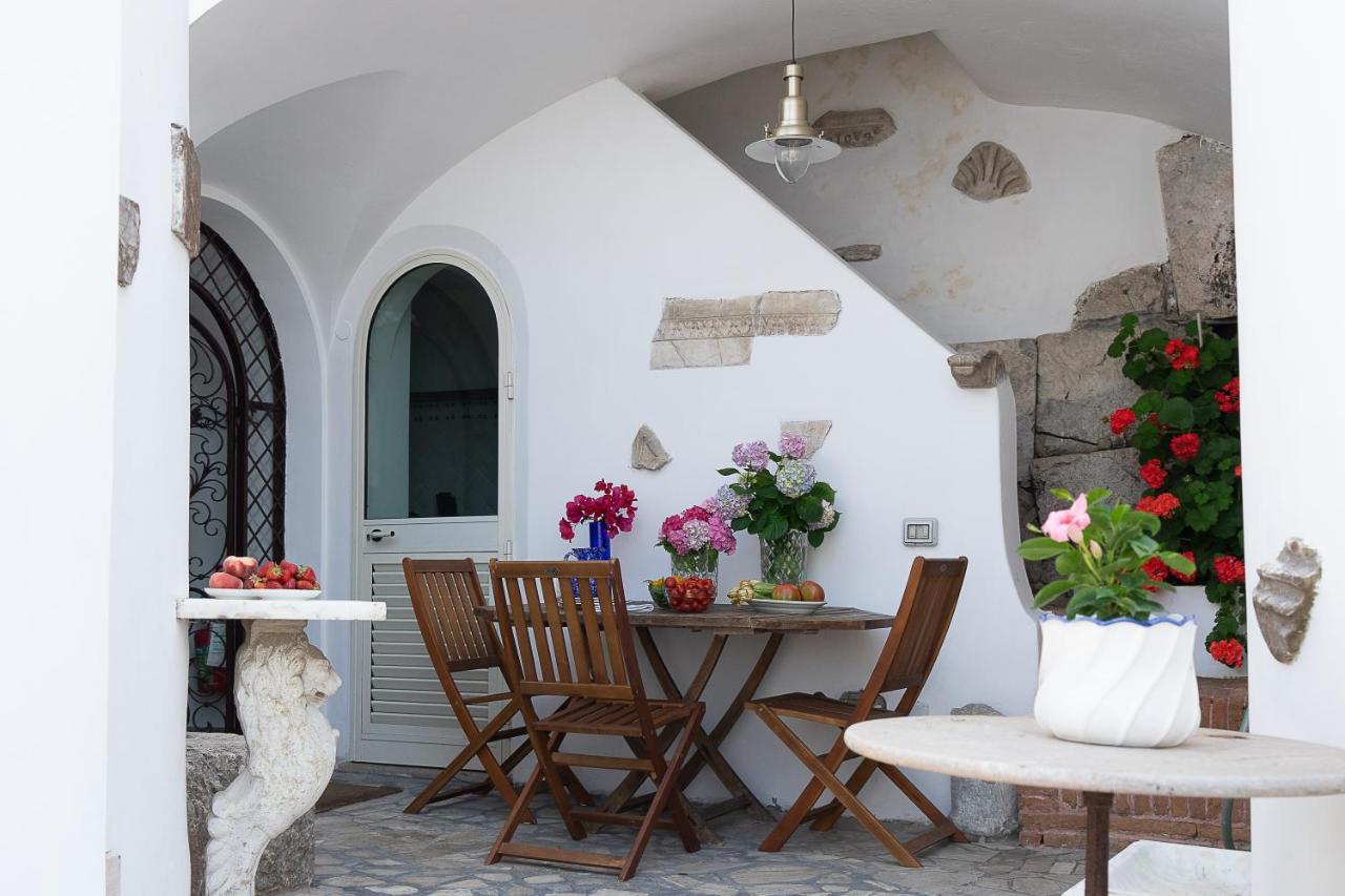 Villa Castello Apartments Capri Exterior photo